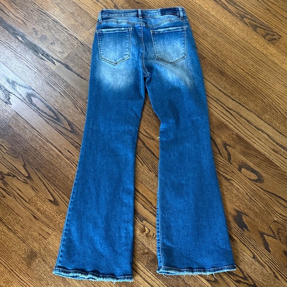 Risen Jeans Women’s 11 Waist 30 Stylish Distressed Flare Jeans in Blue - Picture 5 of 5